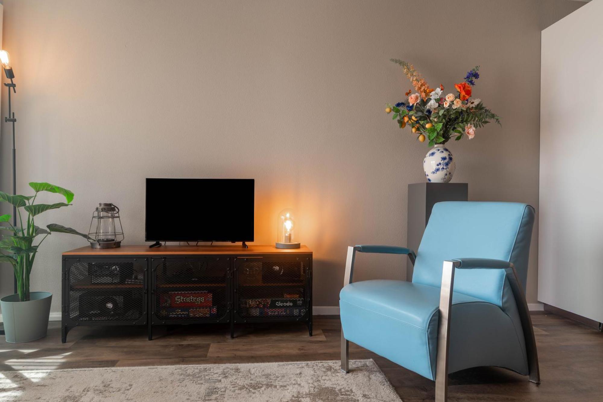 Zuiderzeestate 35, Prachtig Appartement Aan Het Ijsselmeer Макум Екстериор снимка