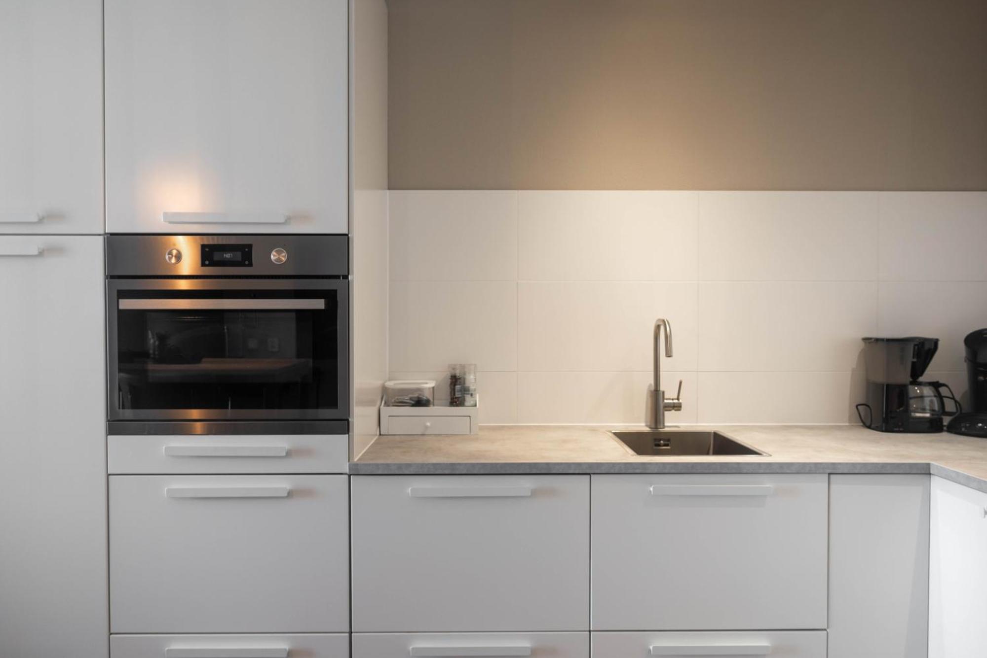Zuiderzeestate 35, Prachtig Appartement Aan Het Ijsselmeer Макум Екстериор снимка