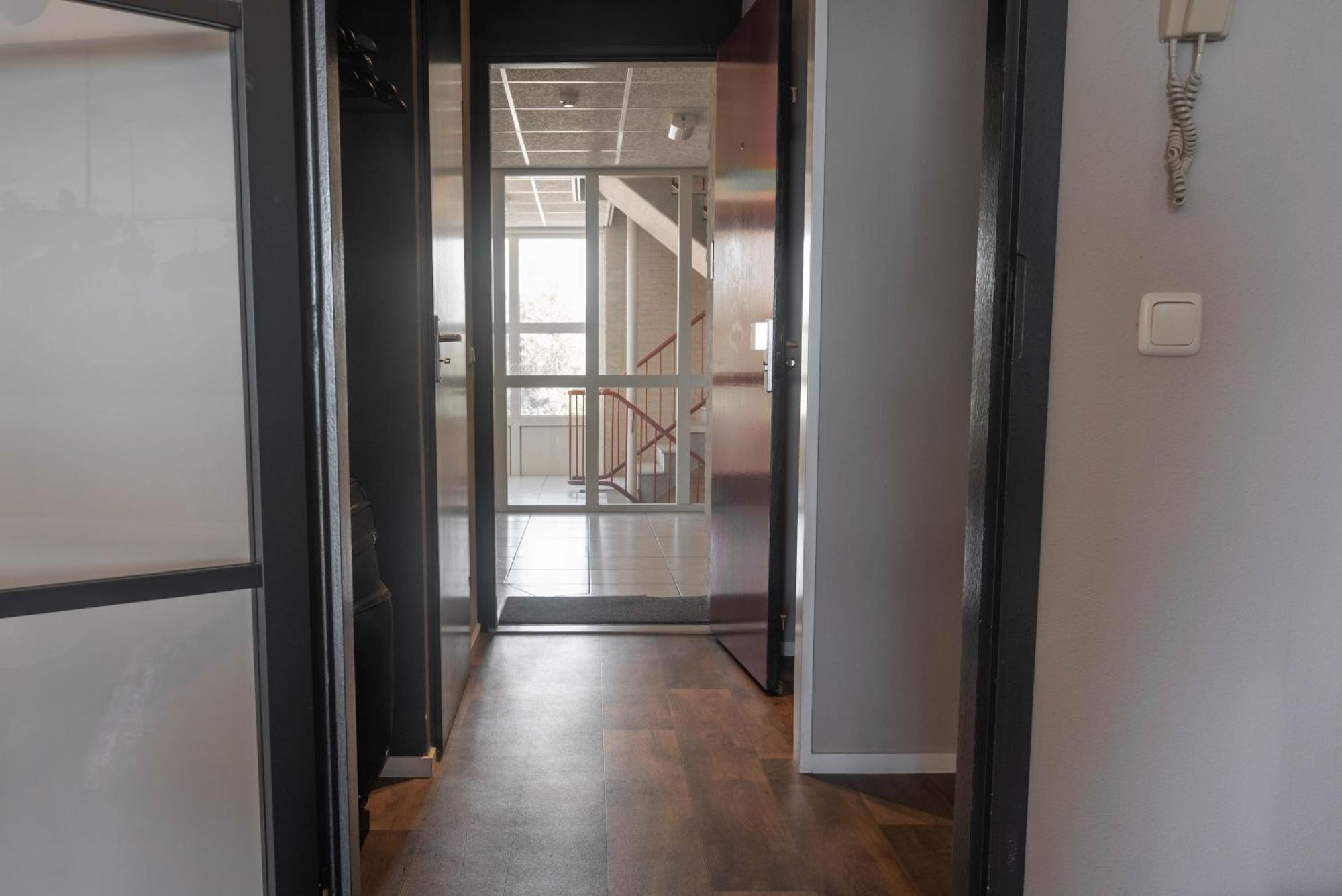 Zuiderzeestate 35, Prachtig Appartement Aan Het Ijsselmeer Макум Екстериор снимка