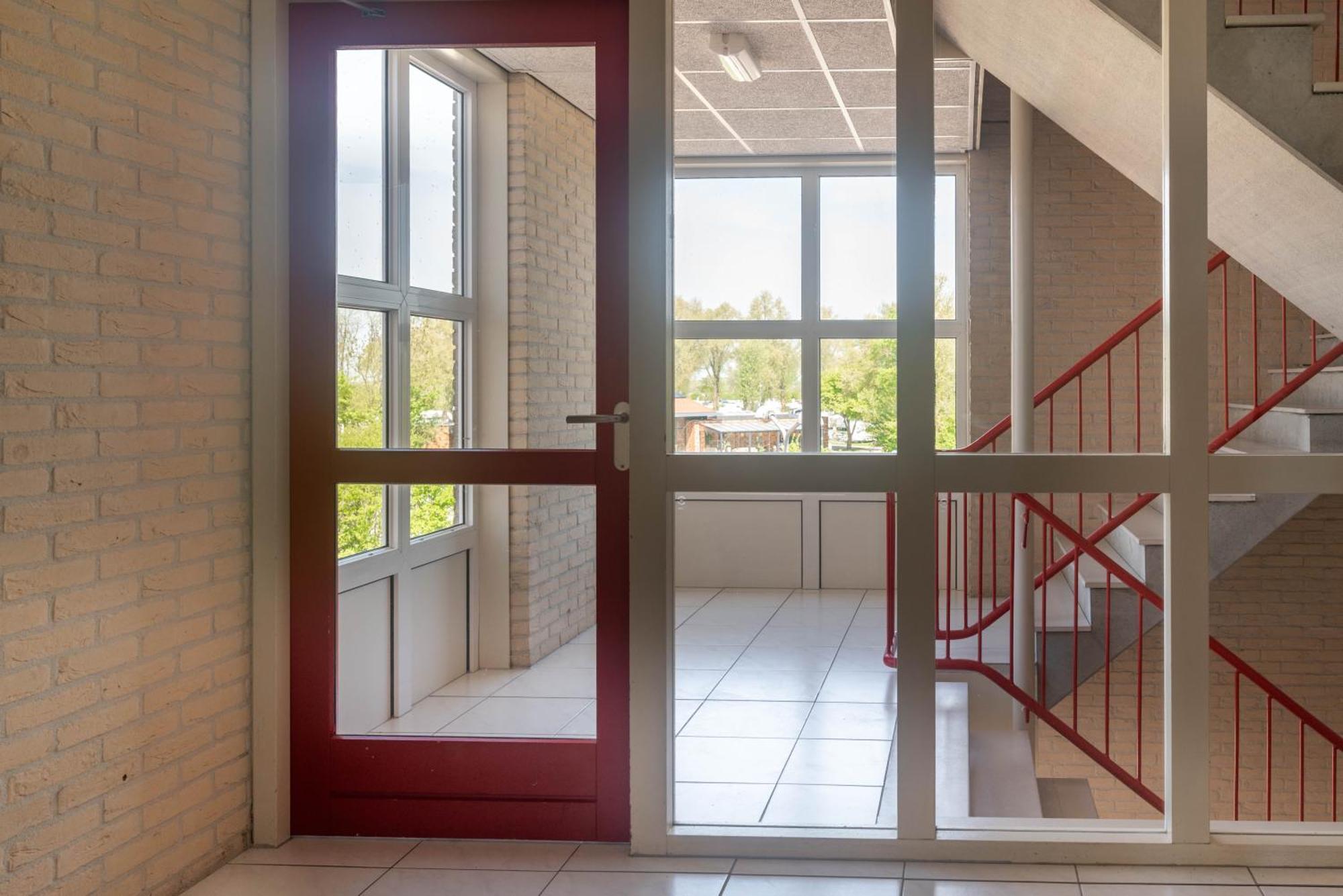 Zuiderzeestate 35, Prachtig Appartement Aan Het Ijsselmeer Макум Екстериор снимка